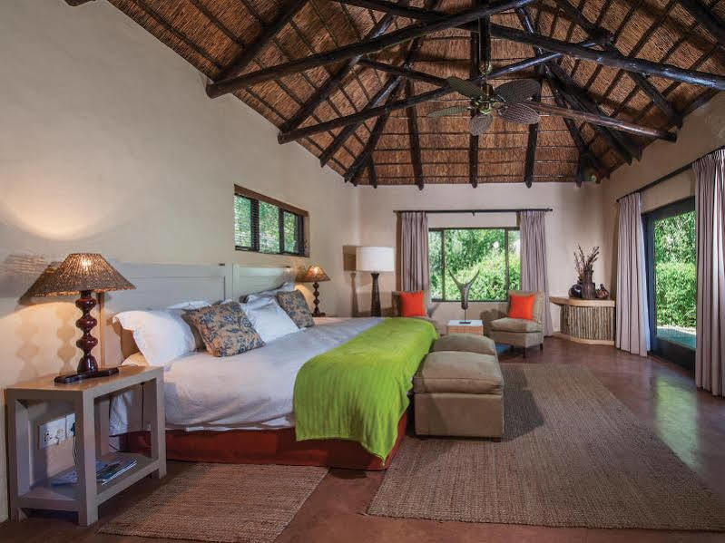 Kariega Game Reserve River Lodge Kenton on Sea Buitenkant foto
